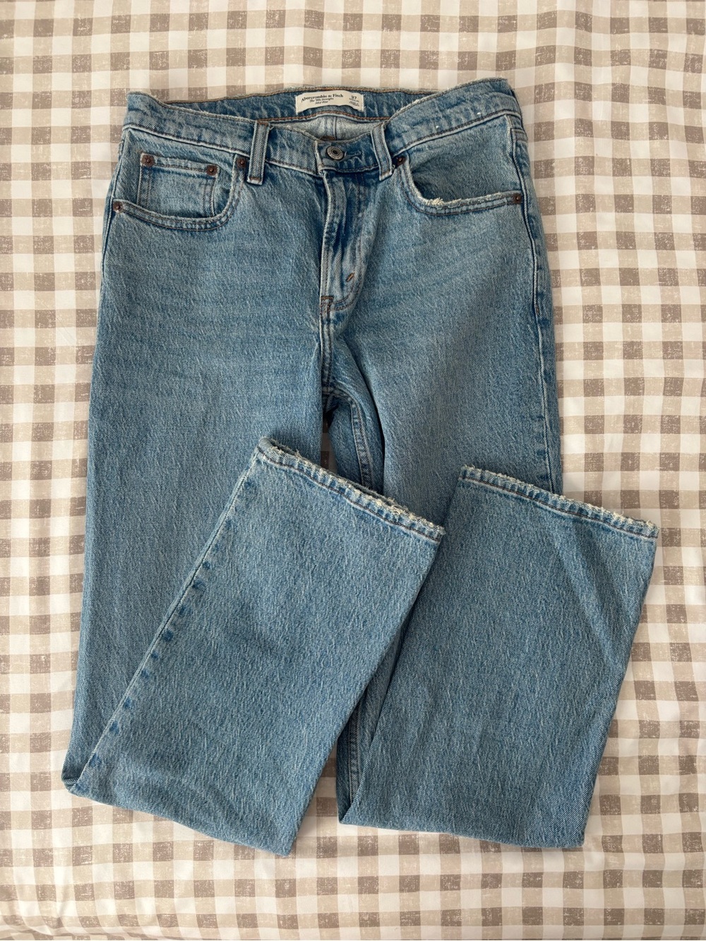 Abercrombie & Fitch the 90’s Straight-Leg Mid-Rise Jeans